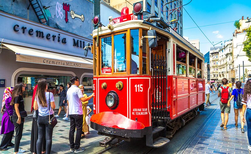 gunubirlik-beyoglu-galata-turu_5c607ba92b2c0